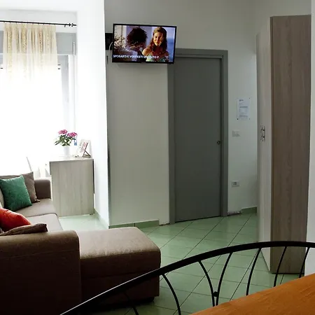 بيت ضيافة Il Centenario أسشيا